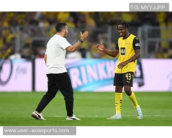 吉滕斯转会5600万却未能交出进球成绩单英超欧冠均无斩获